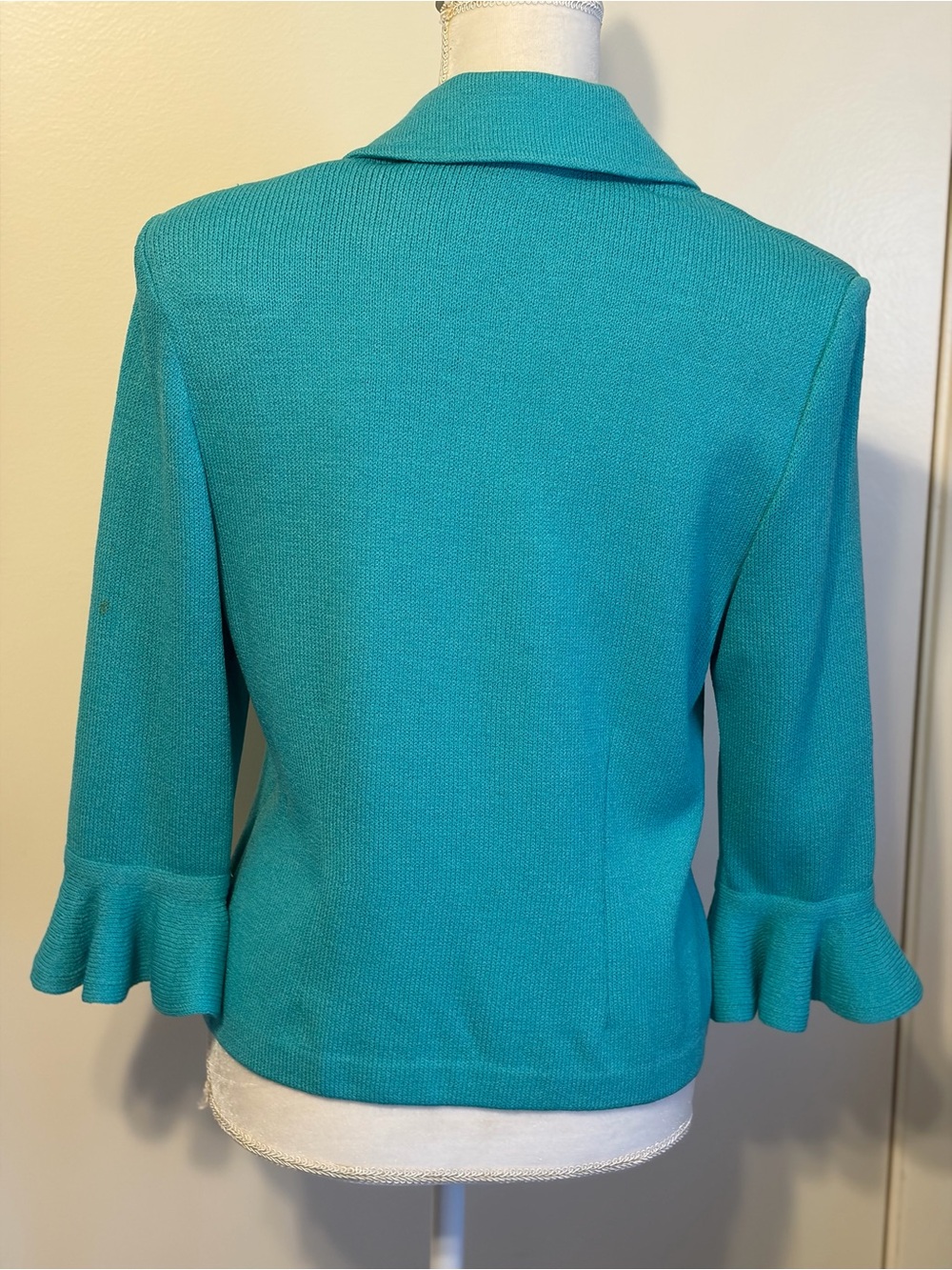 St John Collection - Picture 2 of 6